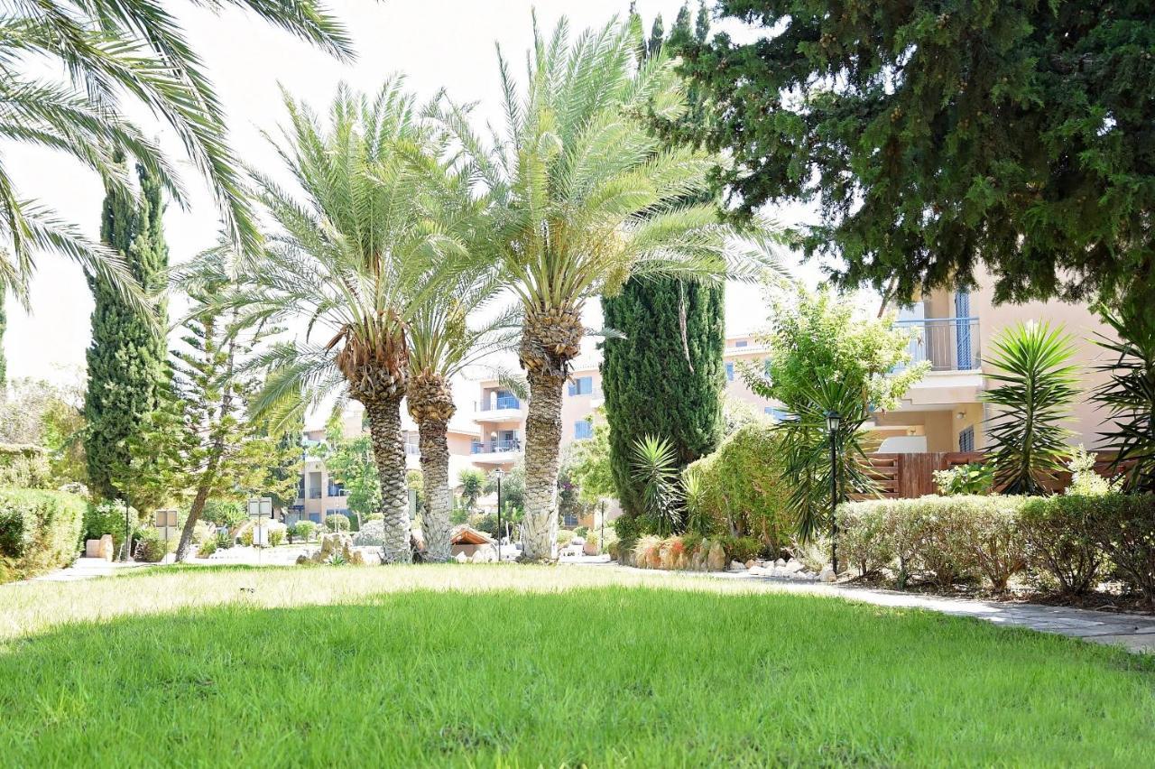 Holiday Apartment Walking Distance To The Sea Paphos Bagian luar foto